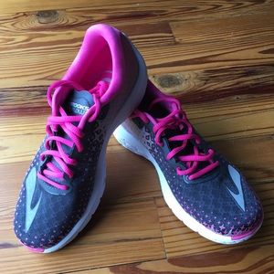 Brooks PureFlow 5 Women’s 8.5B Brand New